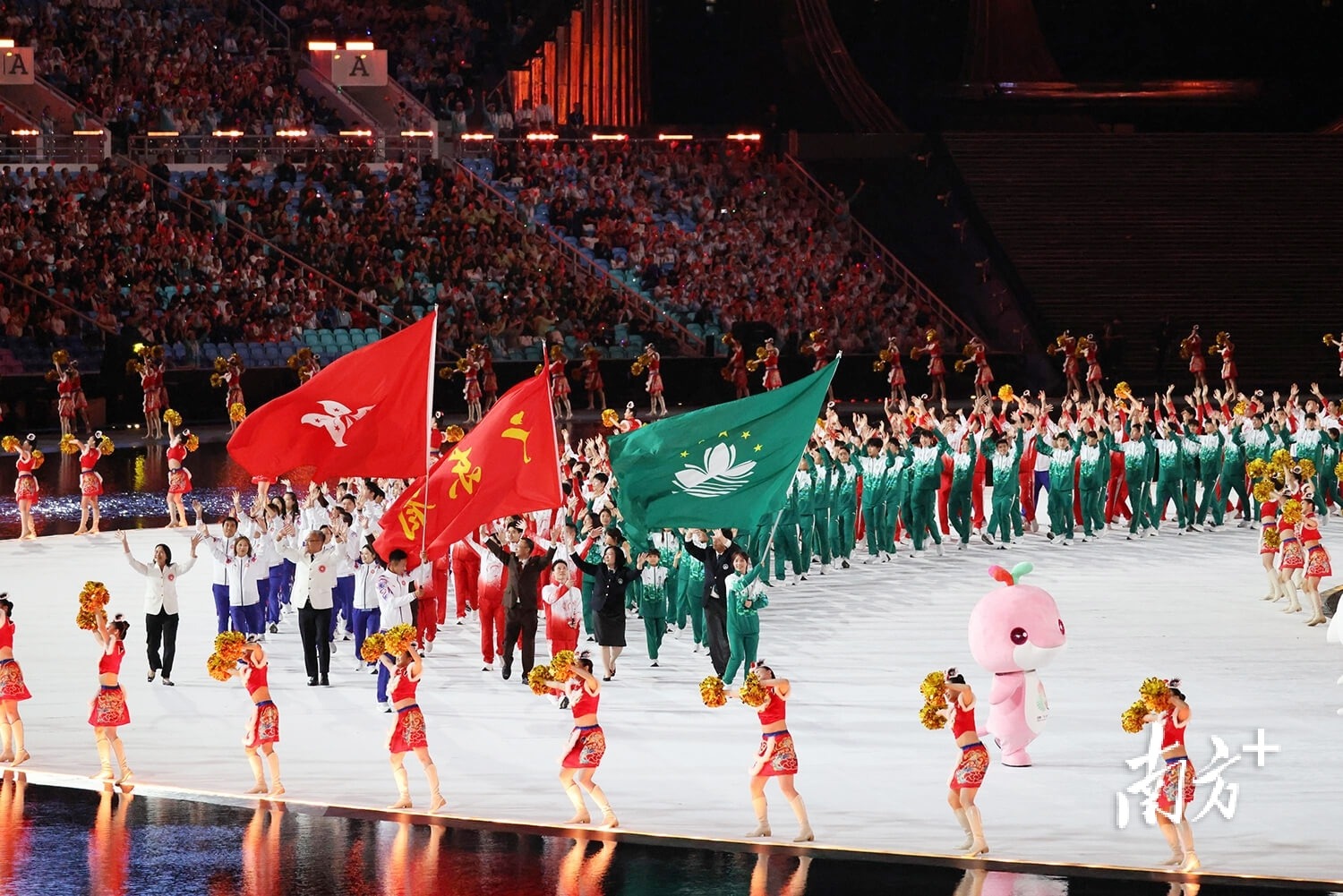 斯基拉：小马尔蒂尼可能先租后买离开亚特兰大，都灵已问价